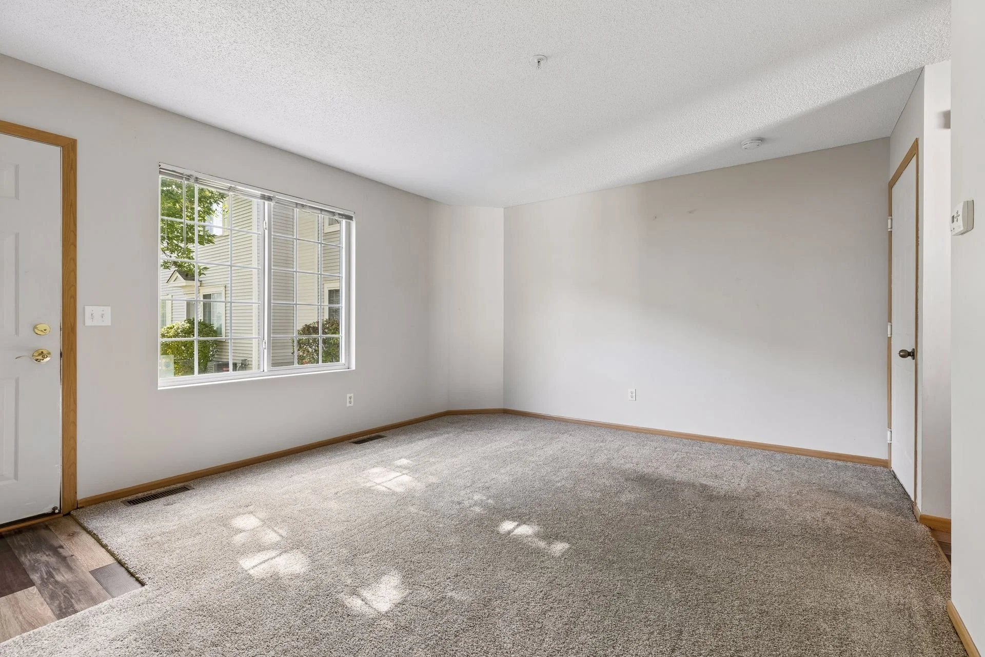 3.9 Living Room.jpg