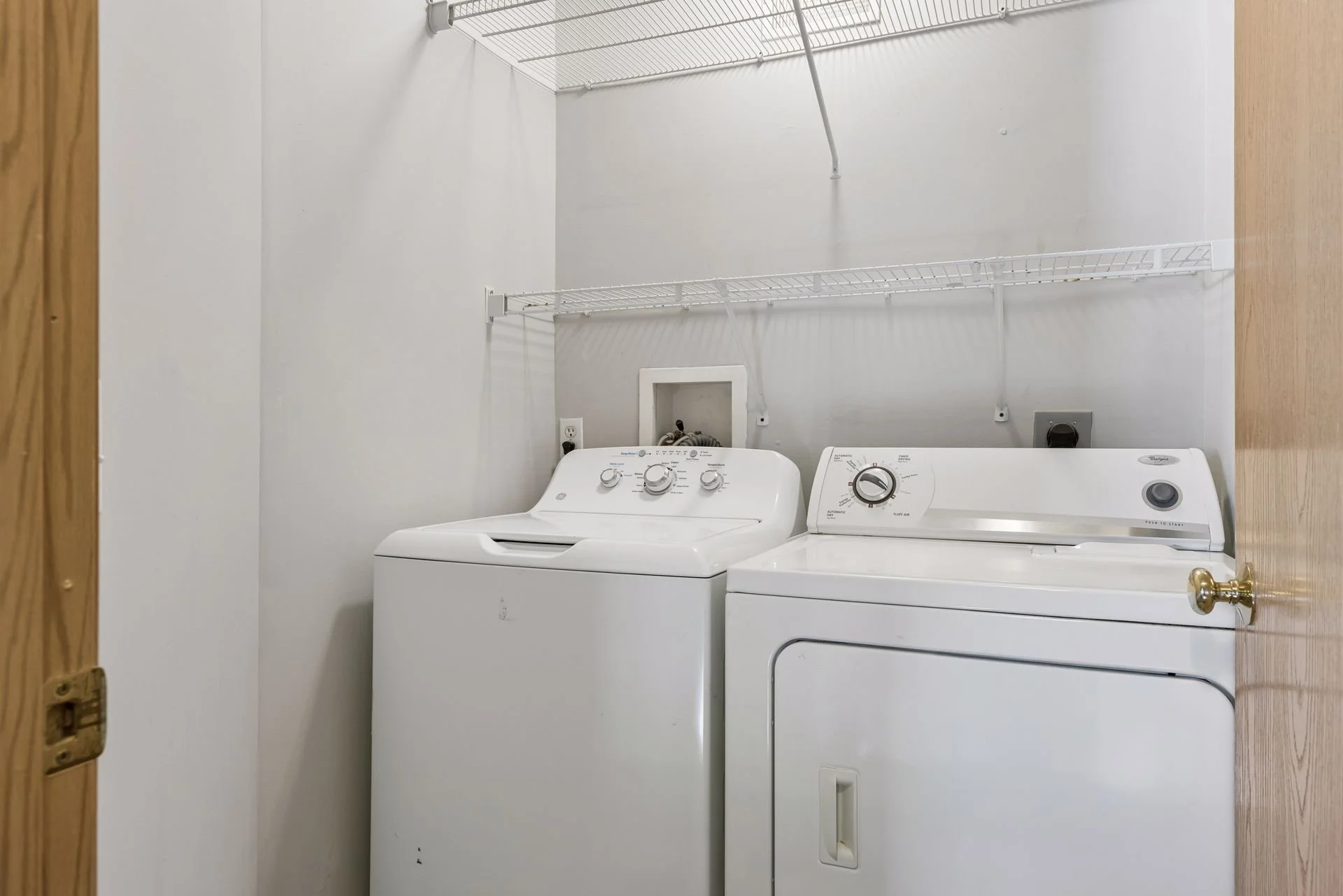 13 Upper Level Laundry.jpg