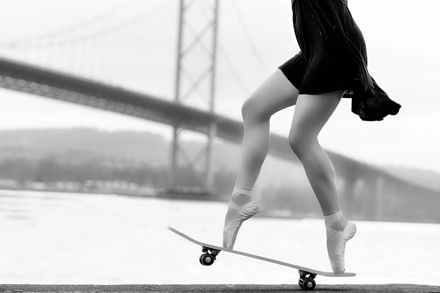 Zoe-4340_final_mono_clo.jpg