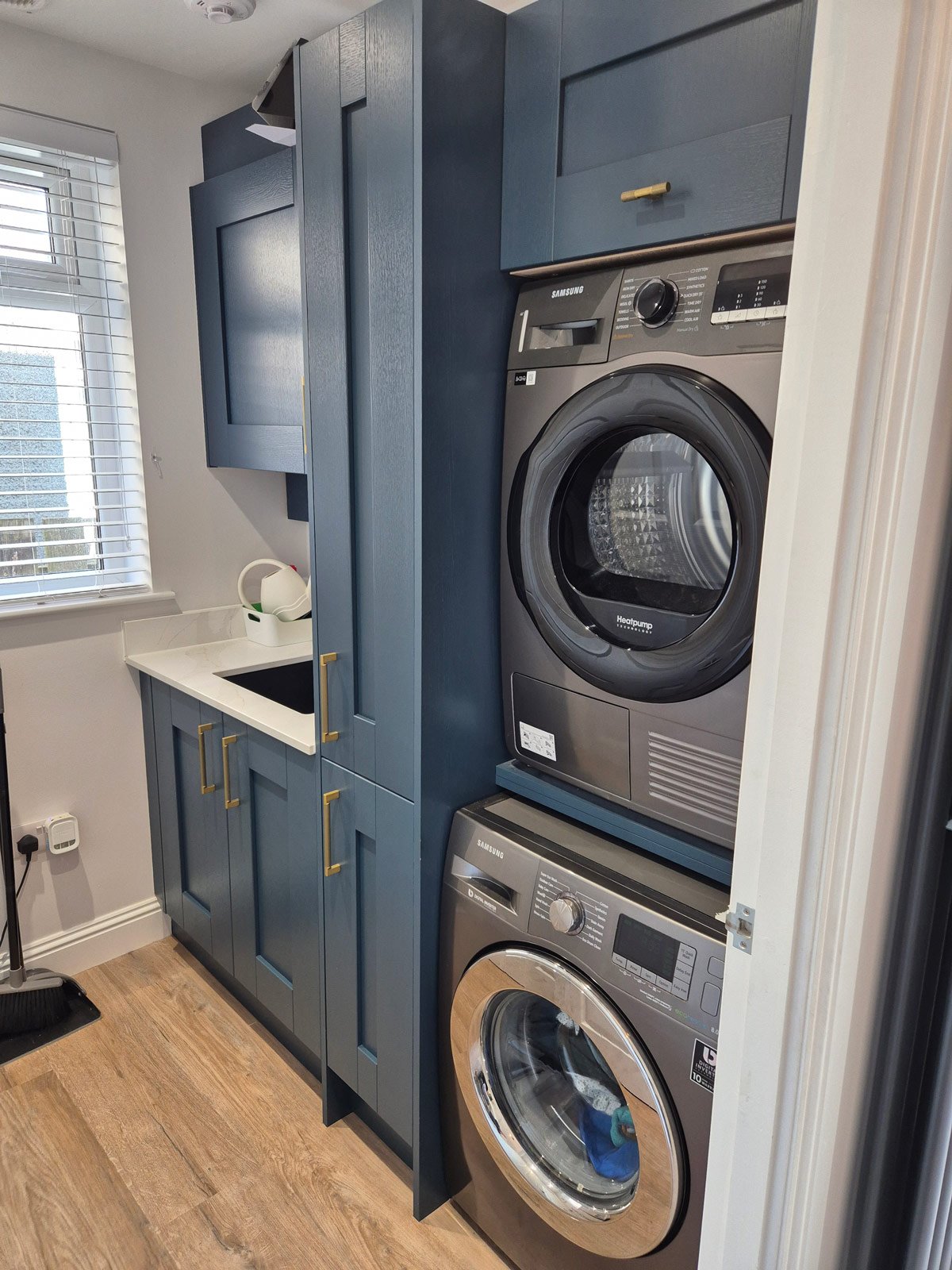 Utility-with-sink.jpg