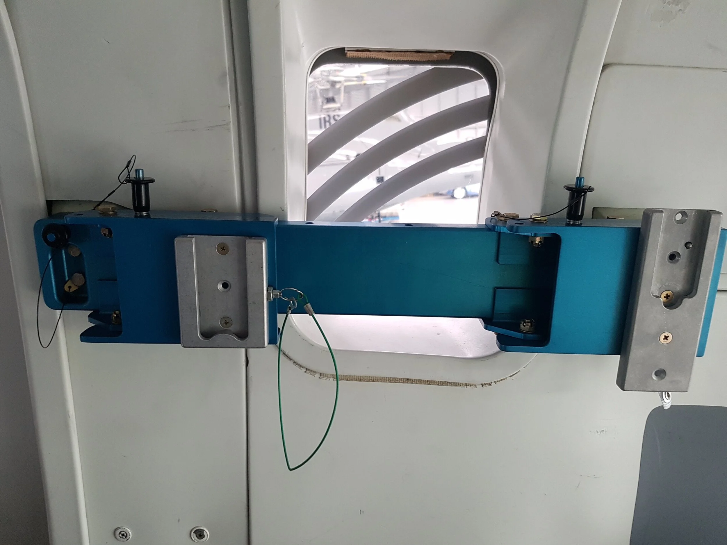 IRU, Dual Mount, proto' brackets.jpg