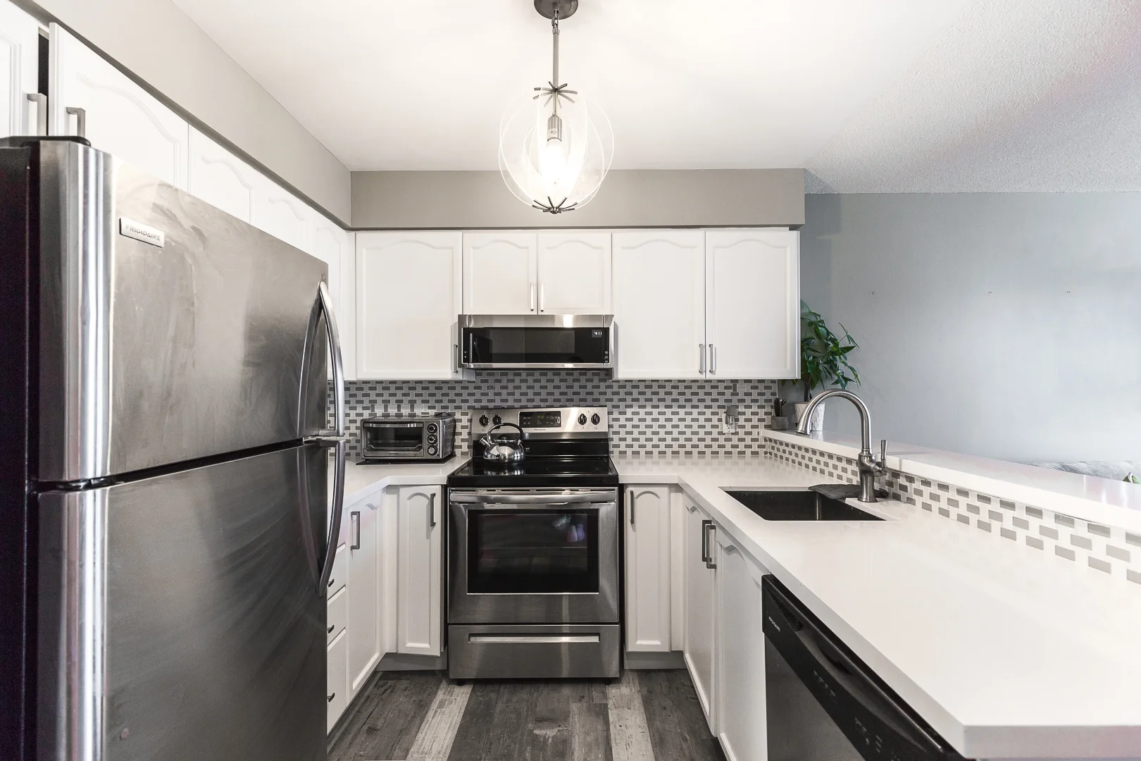 200 Manitoba Street-3.jpg
