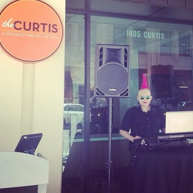 #ThrowbackThursday 🎧 Curtis Hotel, @thecurtishotel Denver = wild vibes! Can&rsquo;t wait to do it again #tbt