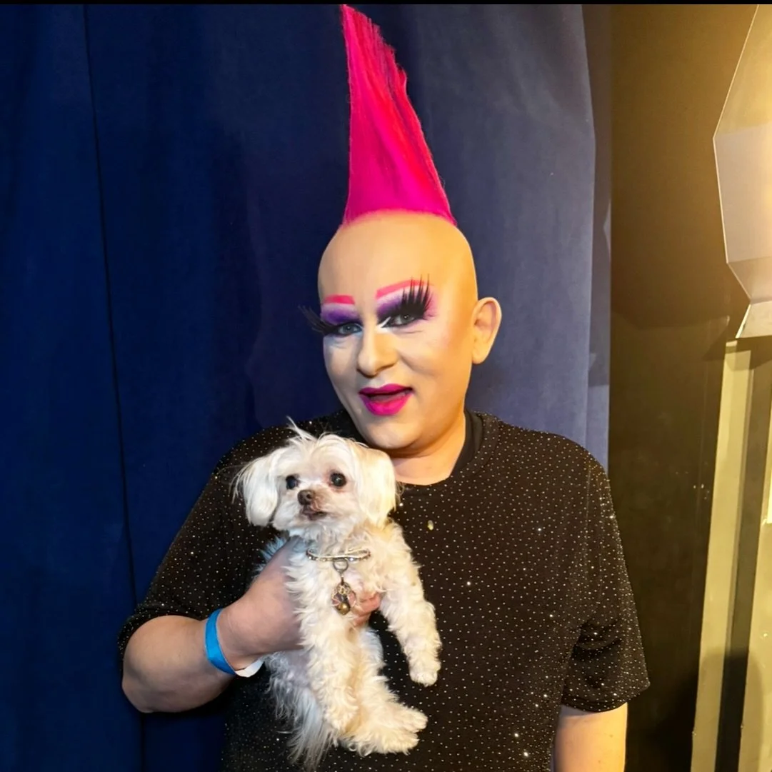 Small dog, main character energy. Celebrating National Small Dog Day with @snowwhite90210  #nationalsmalldogday #djrockstaraaron