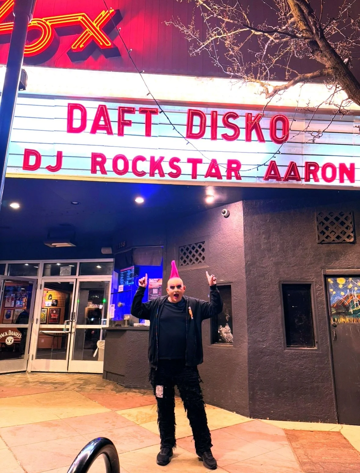 The weekend starts early and doesn&rsquo;t slow down👇🏒🥅🤡✈️⛰️
✨ Thursday: Boulder kicks it off with my favorite party - DAFT DISKO at Fox Theatre
🔥 Friday: Back to Raleigh-Durham for HEATED: THE REMATCH at Motorco Music Hall
🕺 Saturday: Washingt