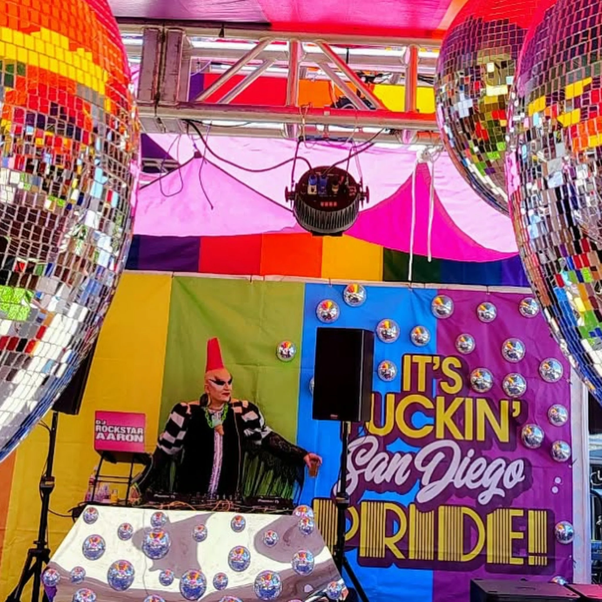 Thank you, San Diego and the amazing staff at @urbanmos for an incredible Pride! 🌈 It was amazing seeing so many familiar faces while meeting so many new ones. Can&rsquo;t wait to be back! ❤️