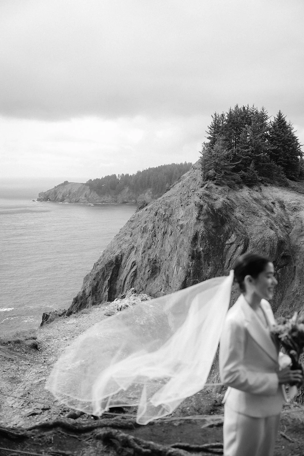 Oregon-Coast-Arch-Cape-Elopement-149_websize.jpg