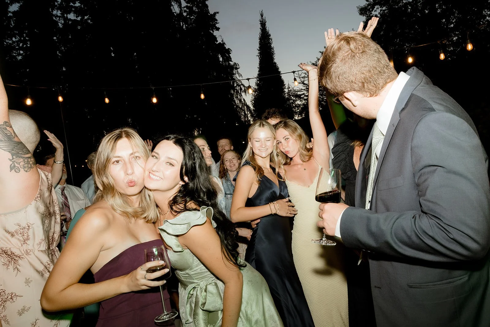 Madison-David-Cedar-Vale-Wedding-202_websize.jpg