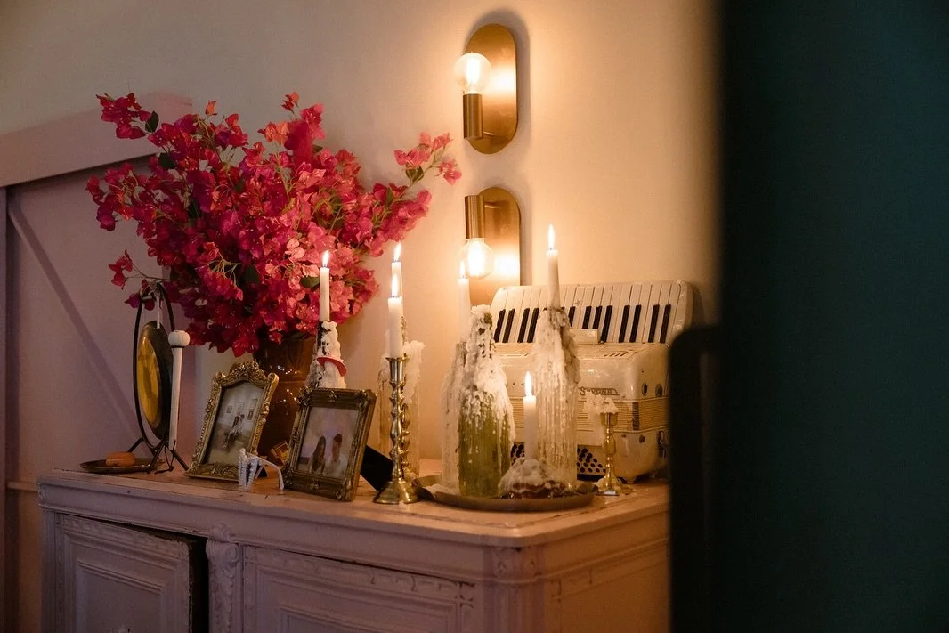 Let this serve as your restaurant wedding reception inspo board! 🍸💋🕯️🩷📸

@lapatroncitapdx: vibrant, intimate, stylish, moody and non-stop vibes. ✨ From customizable menus, artisanal cocktails (and full-service bar), and a lovely event staff, I j