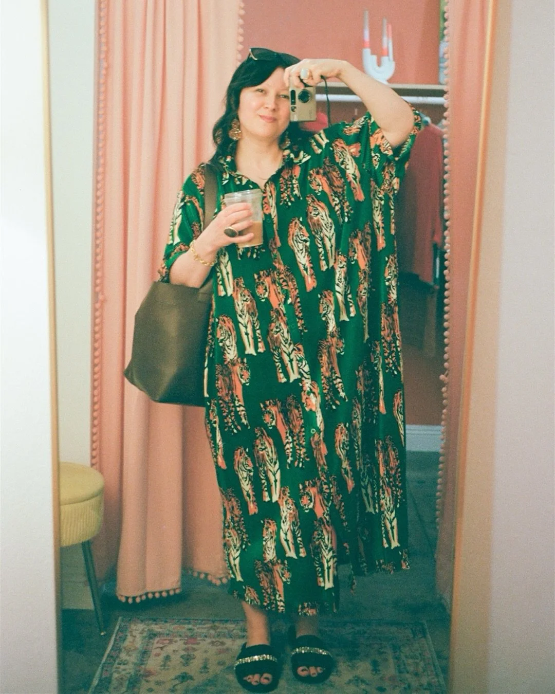 Postcards from Ojai 💌 Shot on film

Film just has a way of making the ordinary feel extraordinary, don&rsquo;t you think? 📸🫶🏼🎞️ And why does a big bowl of vintage matches hit so hard? 

Ojai is a must if you&rsquo;re in SoCal - just 1.5 hours ou