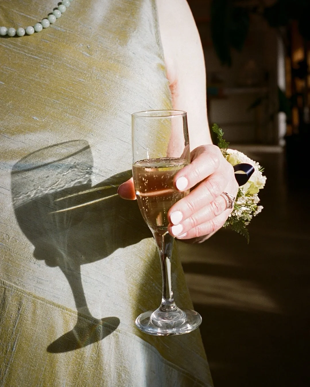 Love notes on film from Claire + Jonathan&rsquo;s Portland greenhouse wedding 🎞️🌿💌

Frames filled with champagne shadows and citrus trees. A greenhouse draped in light. Colorful spring florals and a dance floor gone wild. 🪩

It was a day that fel