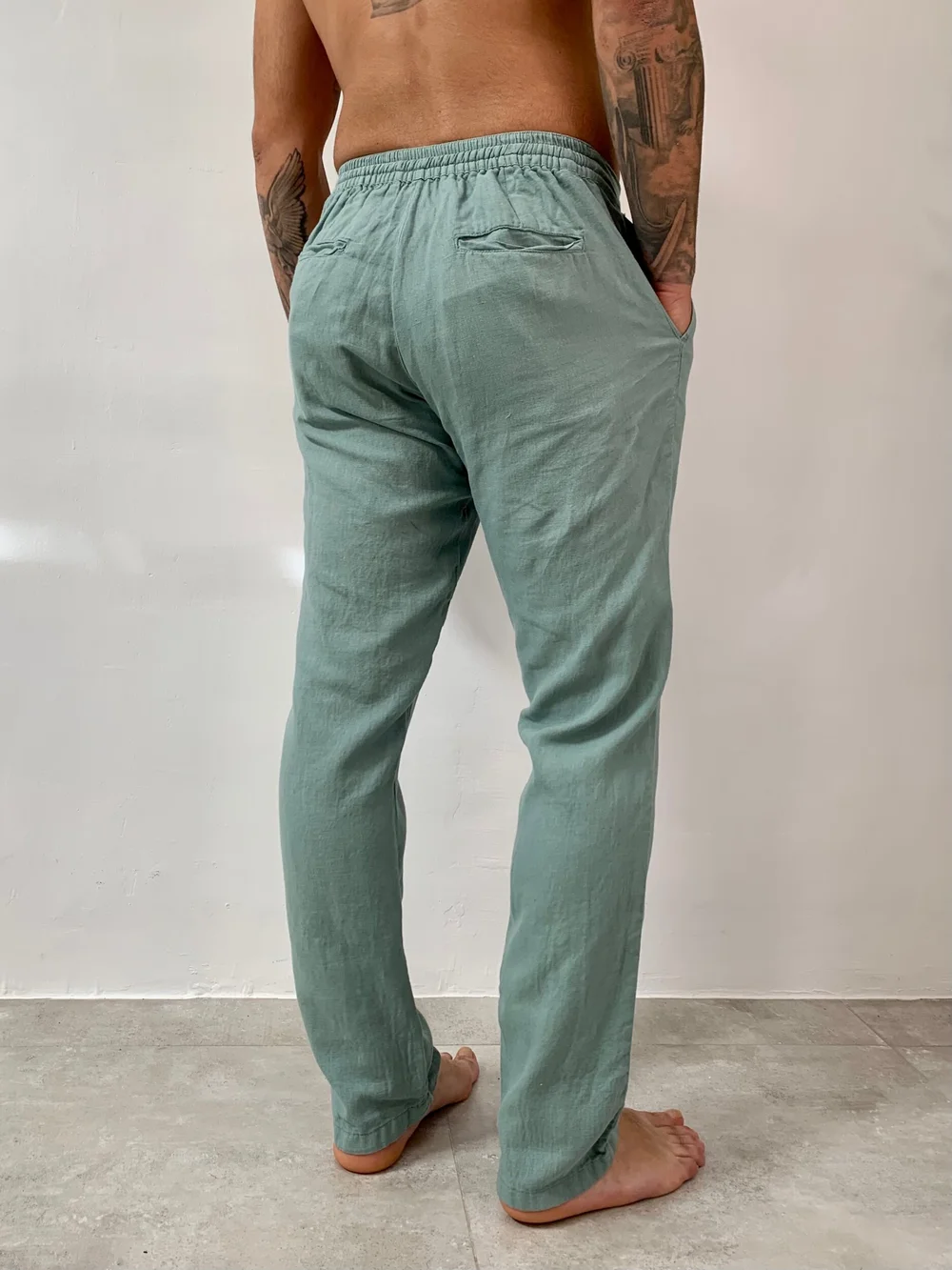 新品タグ付き　fig London suspender  pants San San Gear - DOUBLE KNEE DART PANTS | HBX - Globally