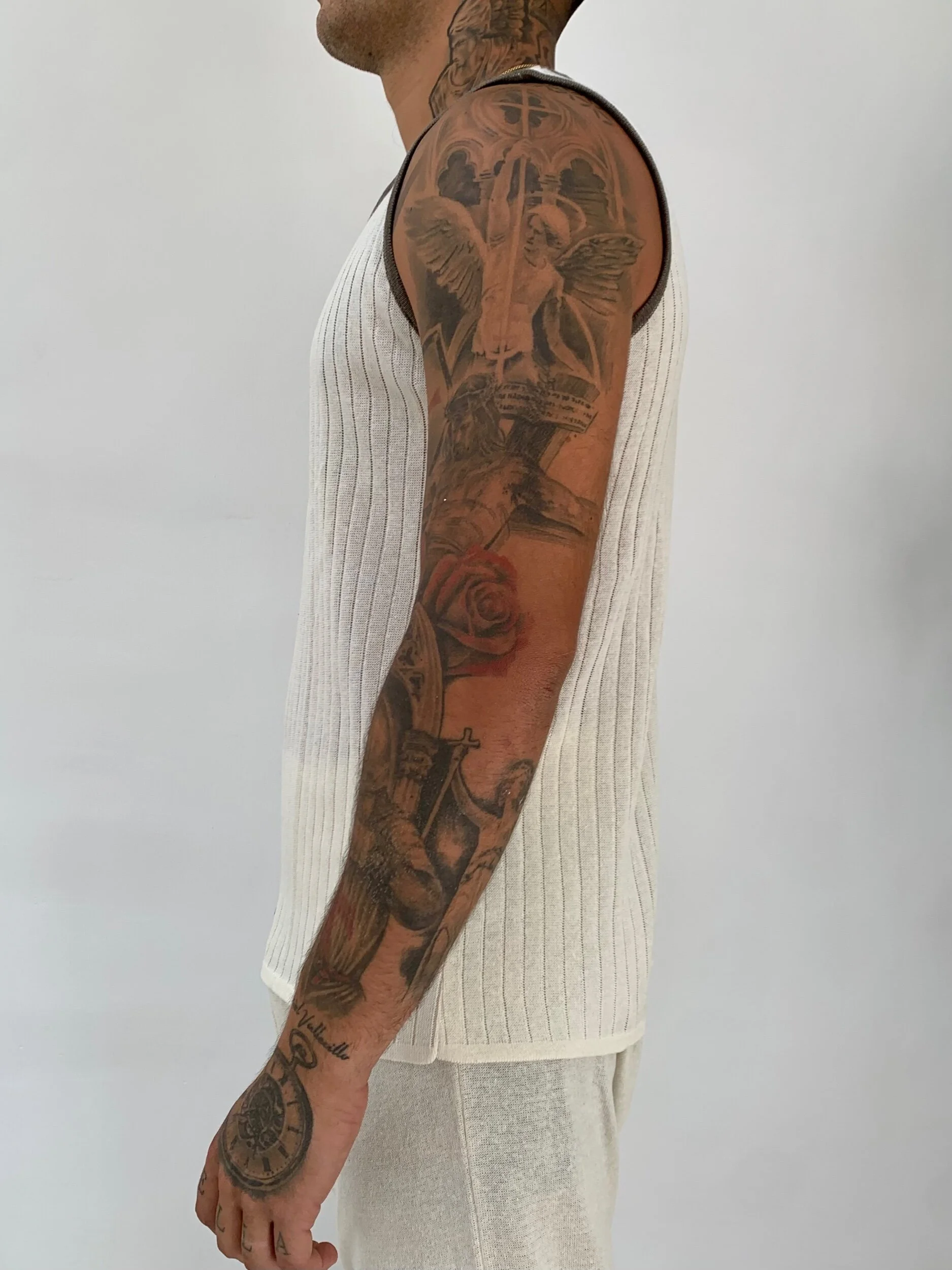 A0594954-F3B5-49CB-B199-4874C4FCB4F8