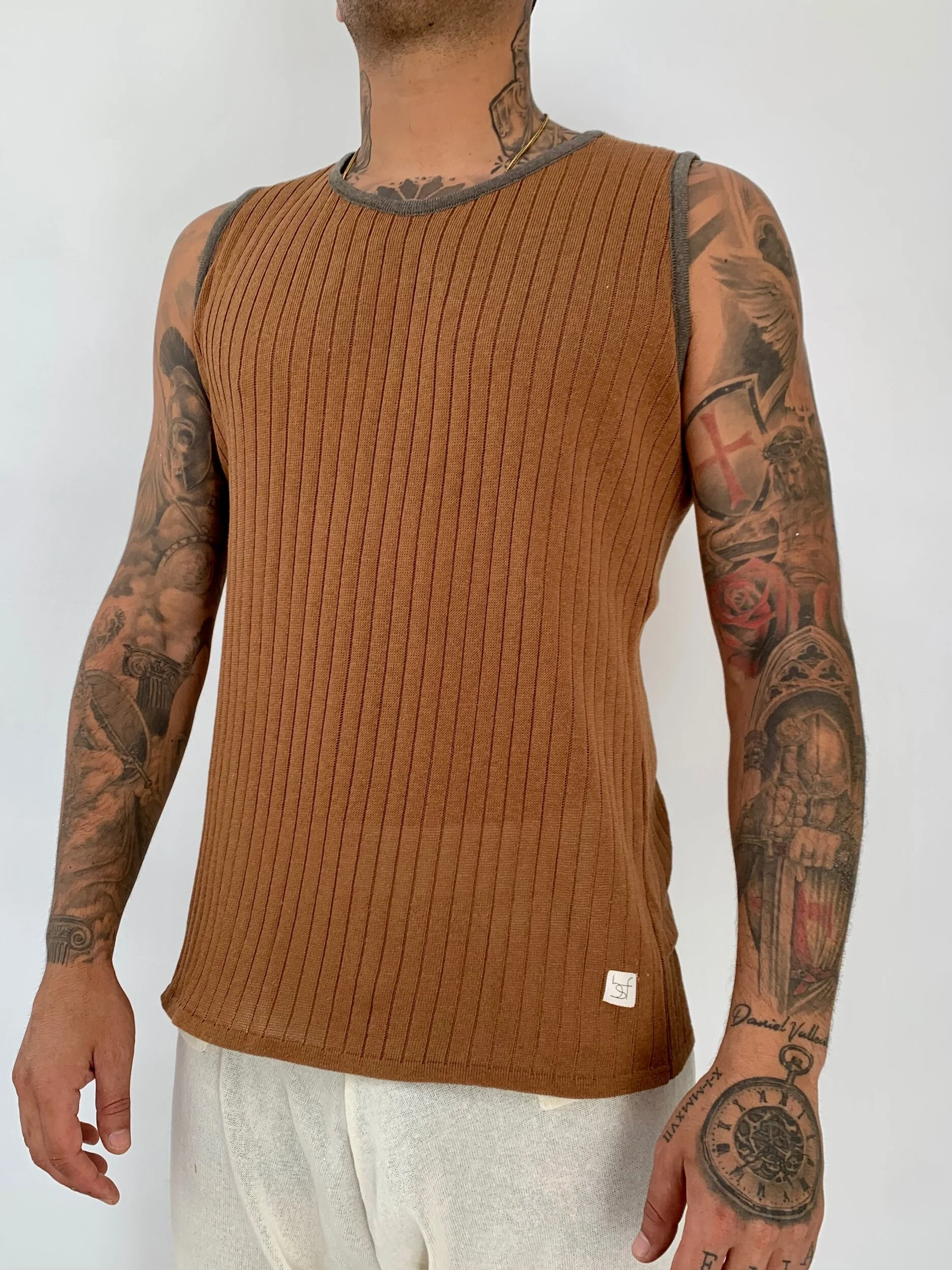 B20777C4-C557-4A7B-AC3E-BB75E243BA23