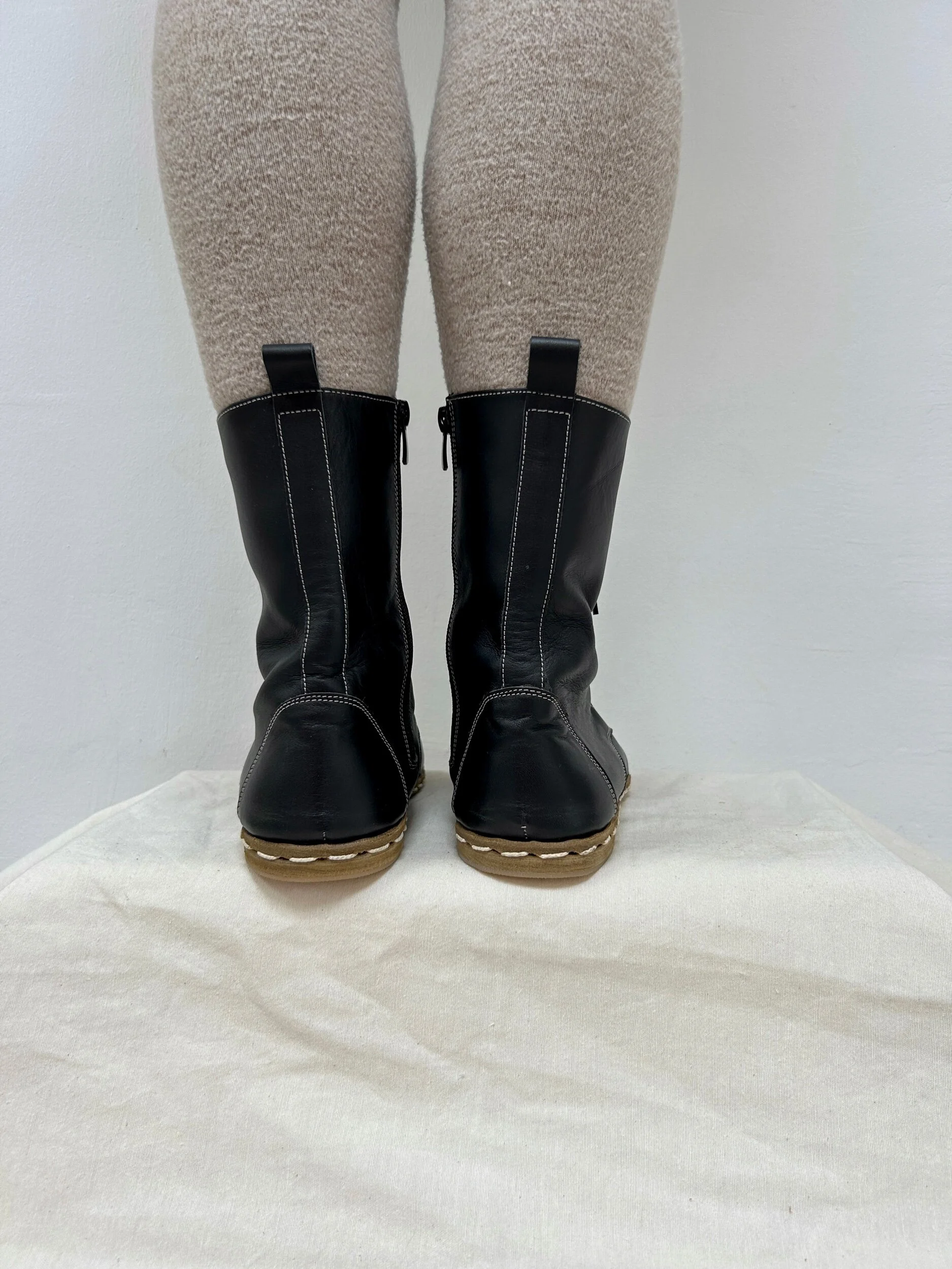 9AA8165A-0131-4F95-80B3-6F21954C4162