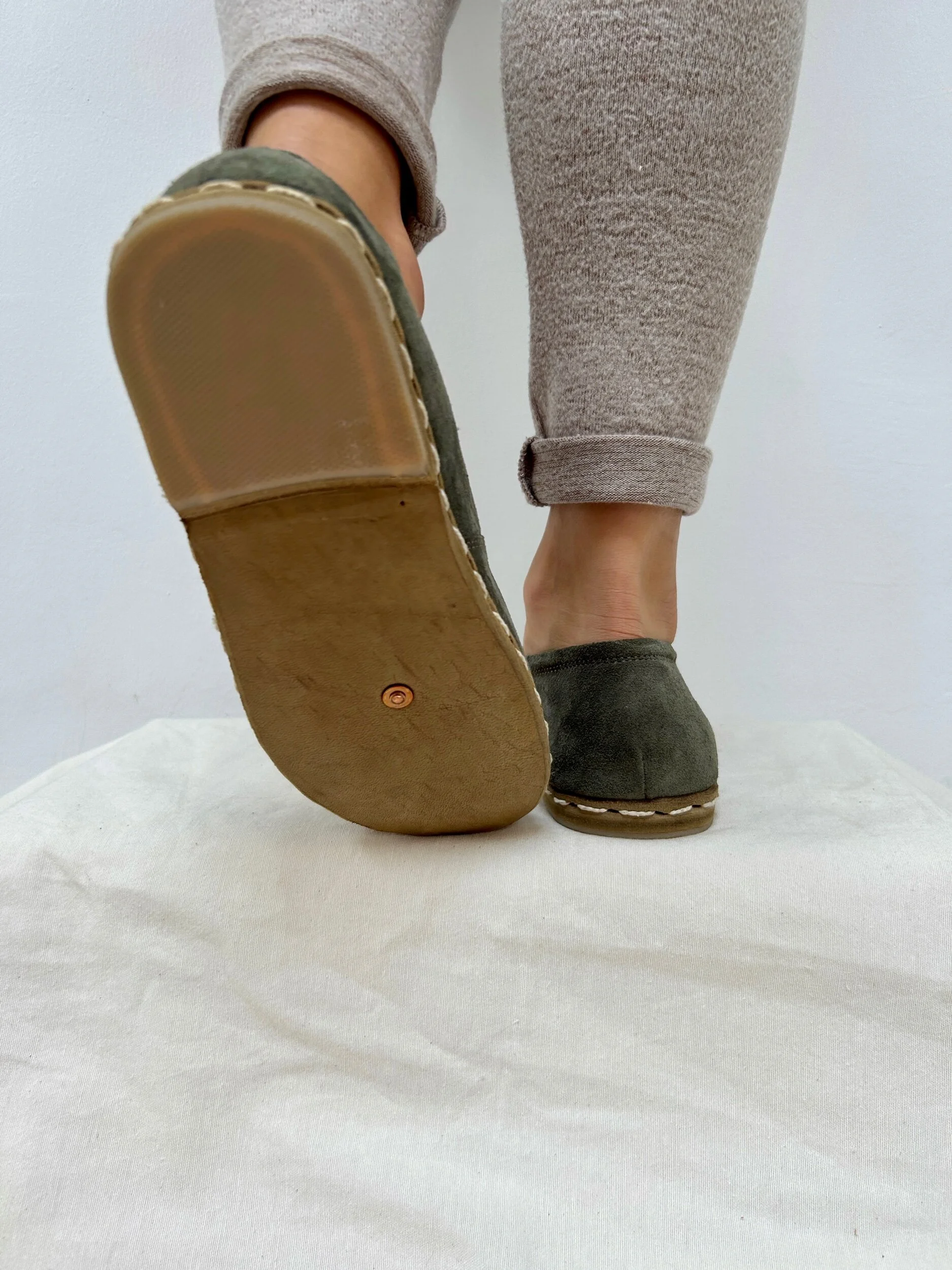 80611945-EC2A-43FF-88CA-3BFF2828999C