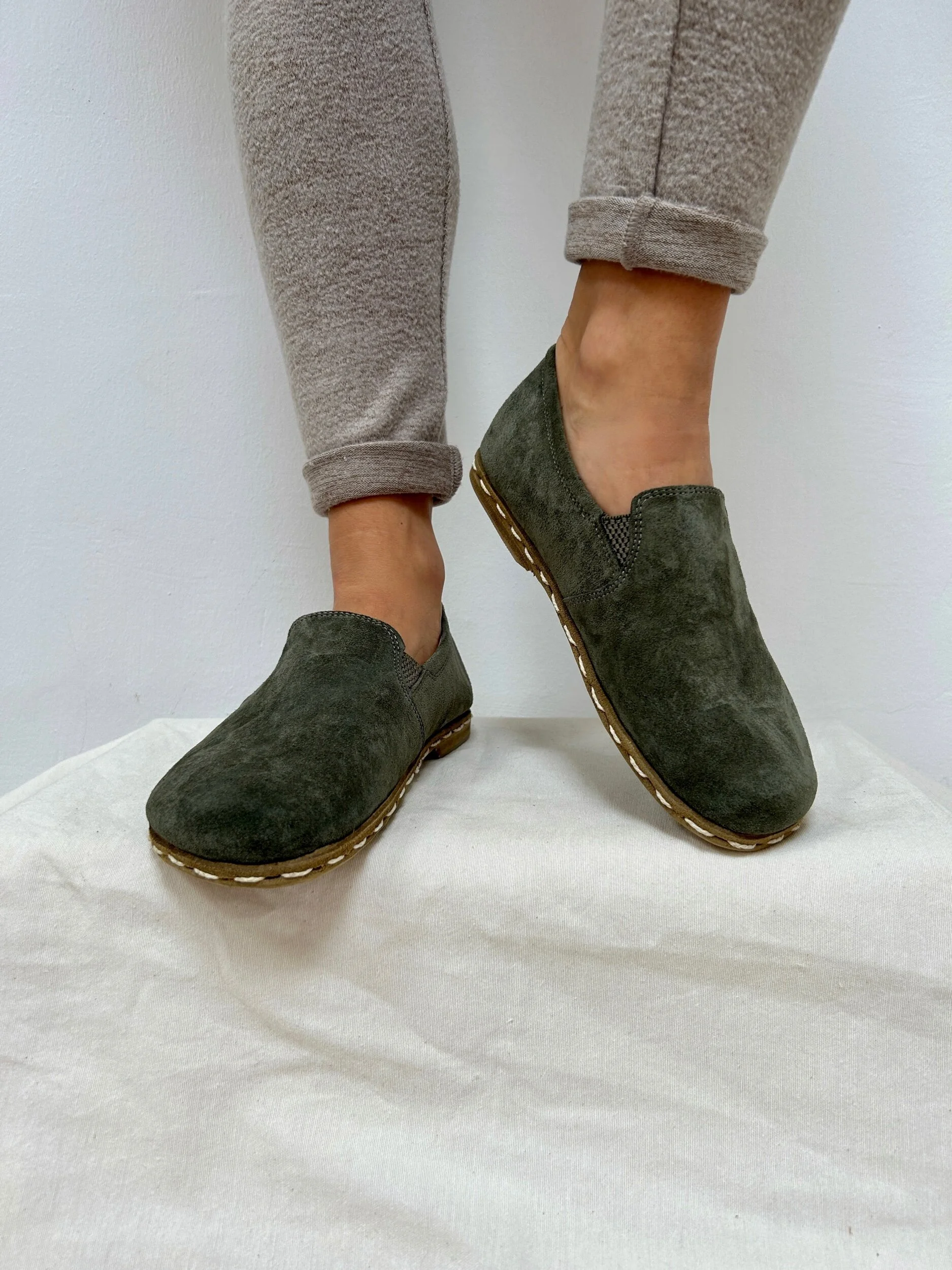 6776D236-BA5F-4B16-B7F9-C5A5E6553B64