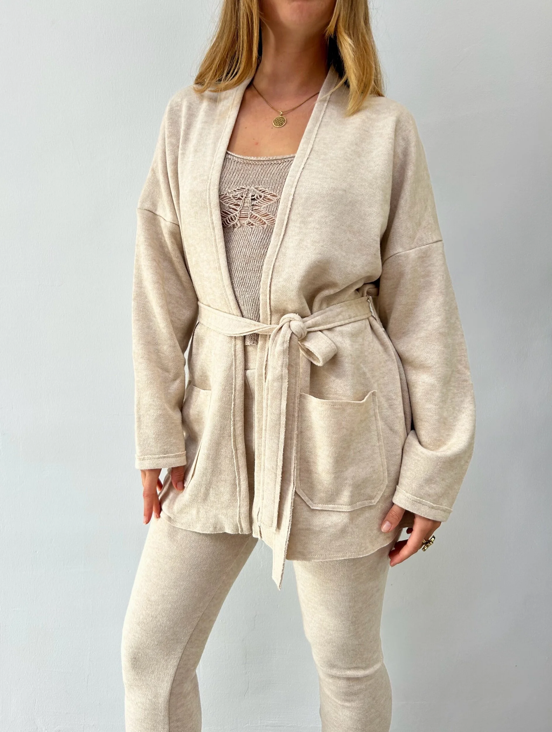 83CE8005-611A-45DB-BE12-2E0822847537