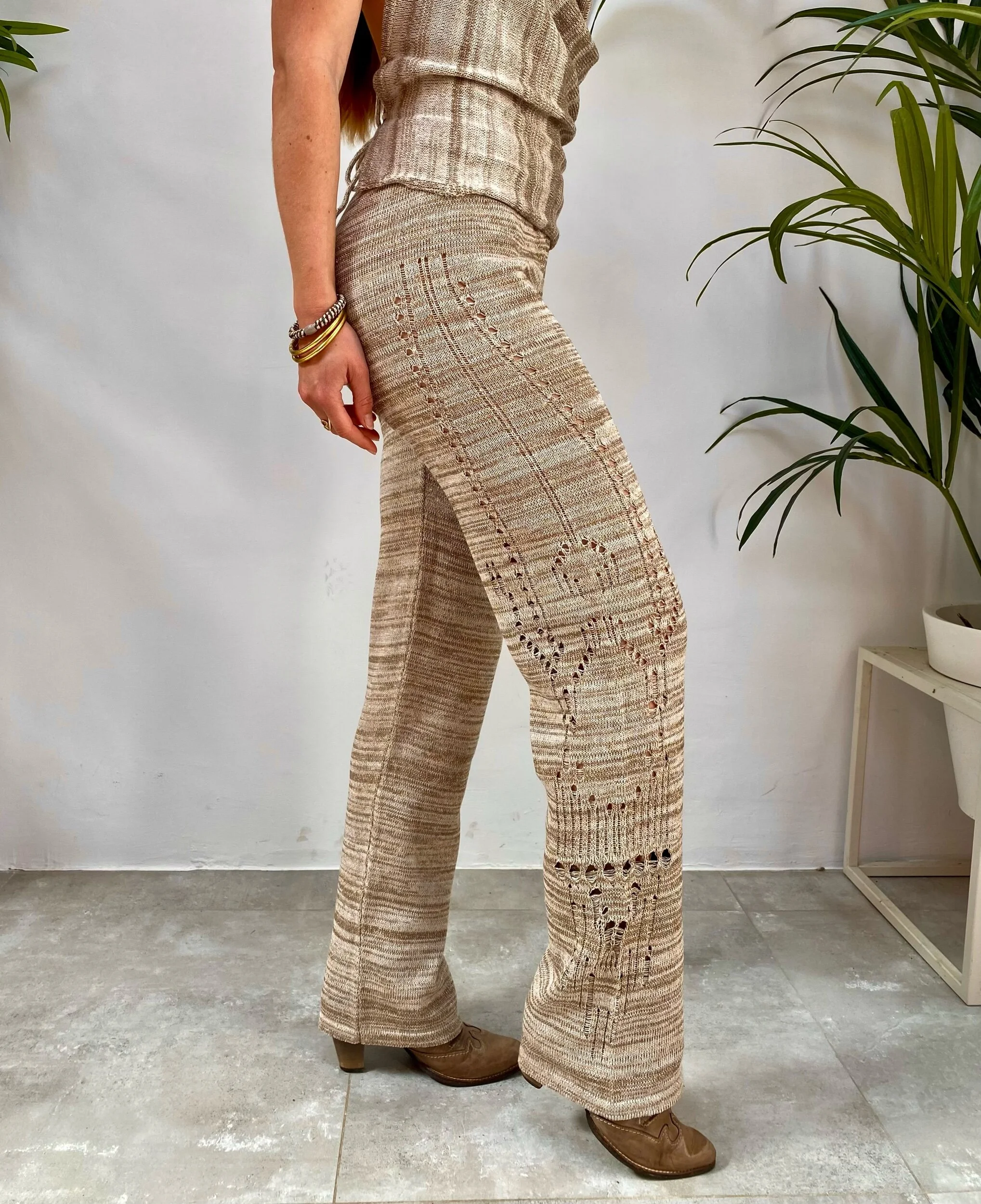 DB77A642-BADE-44CB-8846-8F288E102FFF