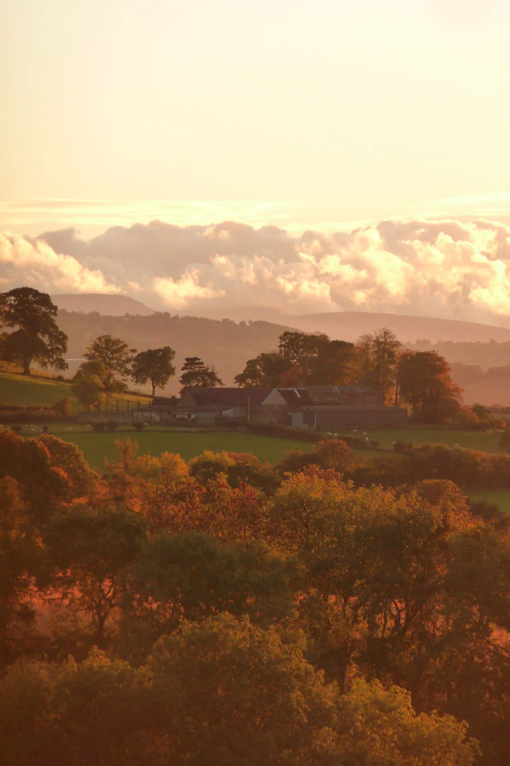 Outstanding-views-from-Penyrwrlodd-holiday-cottages.jpg