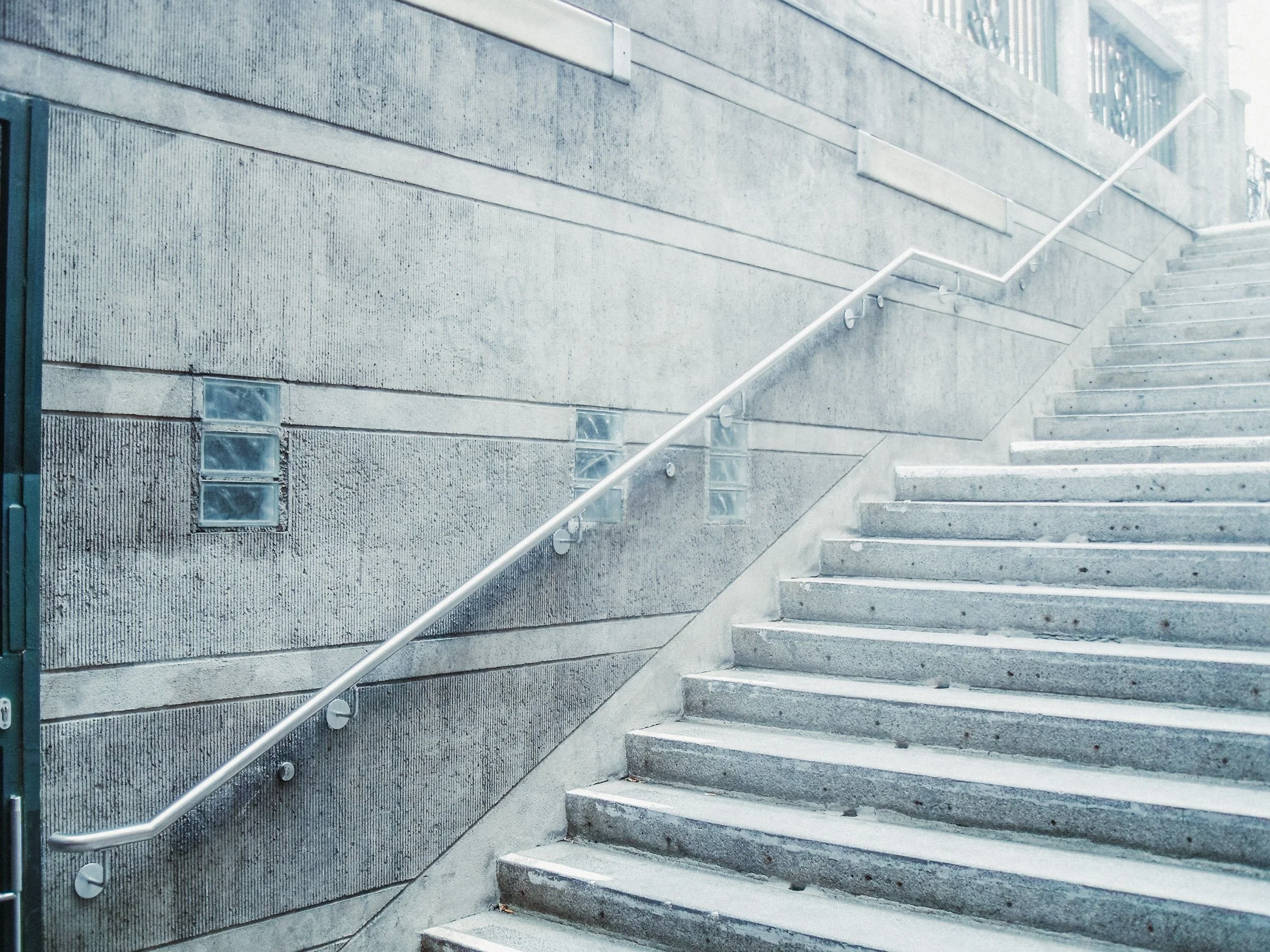 Erneuerung von Treppenhandläufen im U-Bahnhof | Plaschke Tezett – Projekte
