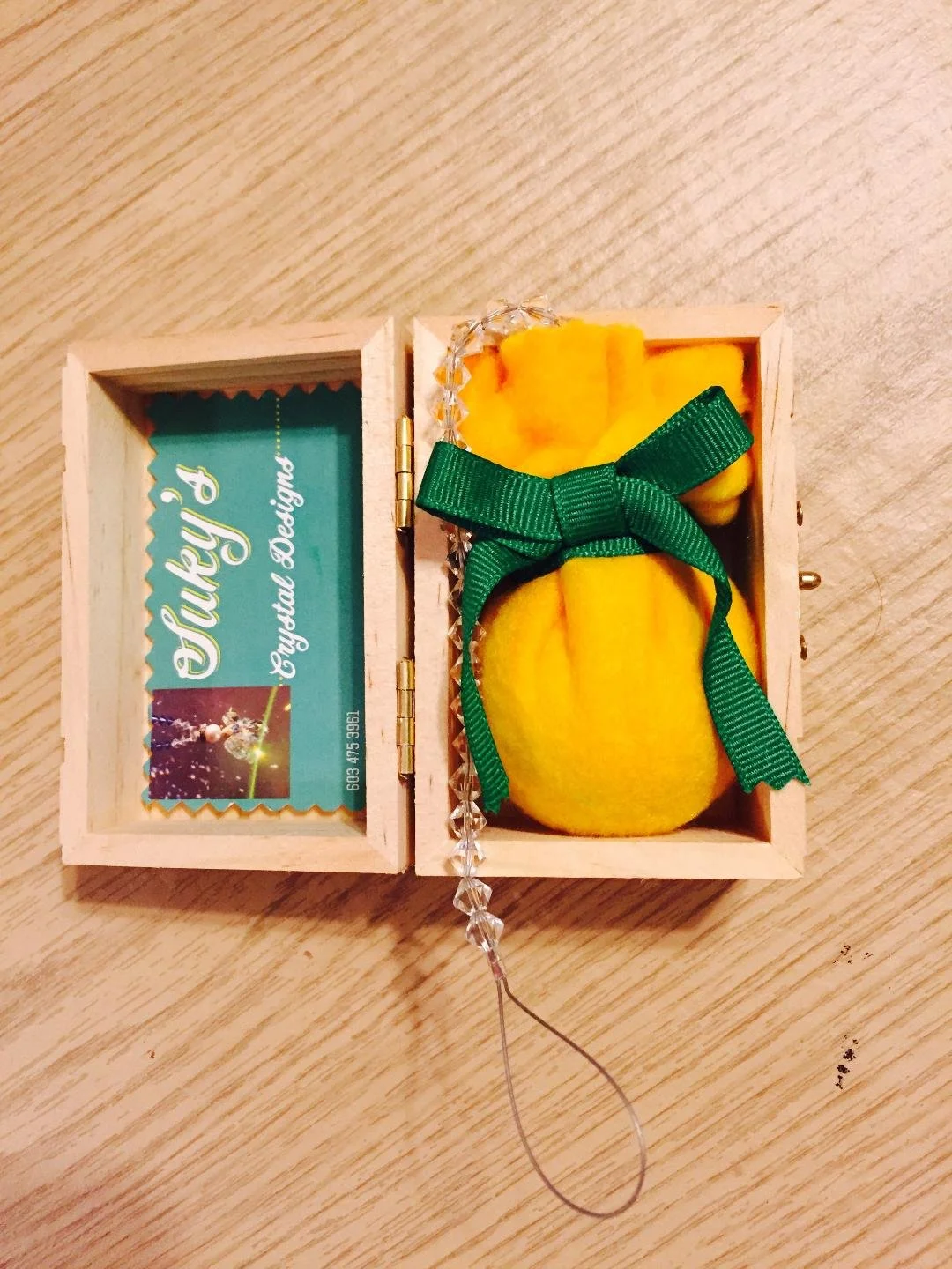 Sukays Crystal Designs packaging for pineapple.jpeg
