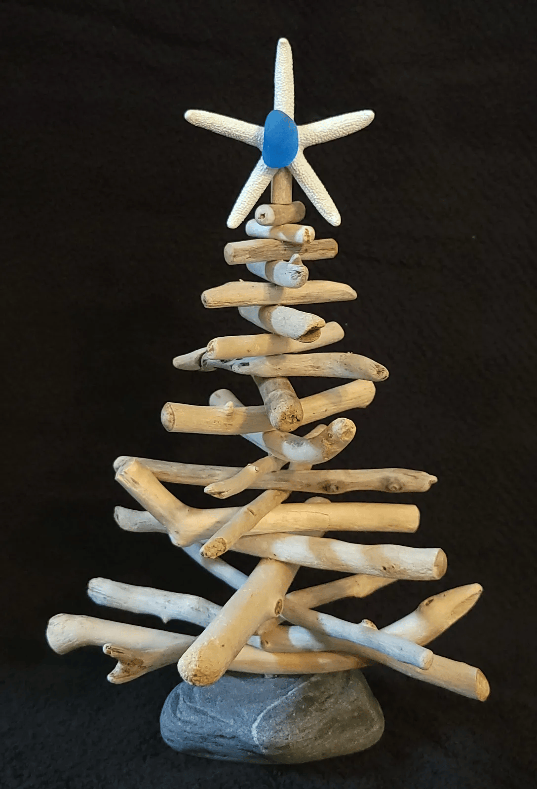  
  Dyan's Driftwood Trees: BOOTH 513
      Driftwood trees that range in size from 1-4 foot    
 Visit Facebook 