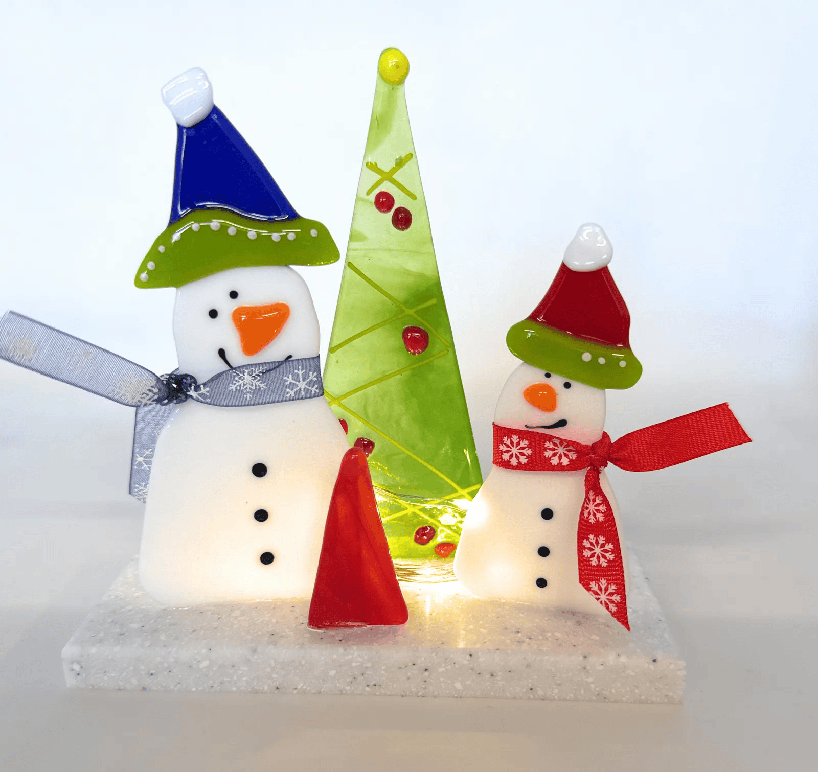  
  Funky Ware by Polly: BOOTH 514
      Fused glass ornaments, trinket dishes and decorative items.   
 Visit Website 