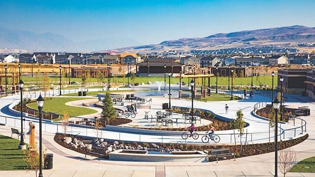 2018 Award of Excellence. Herriman City Hall and Towne Center by @gsbsarchitects
.
.
.
.
.
#landarch #urban #plaza #architecture #planning #design #construction #plazadesign #aslautah #utahasla #asla #pedestrian #utah #concept #streetscape #sidewalk 