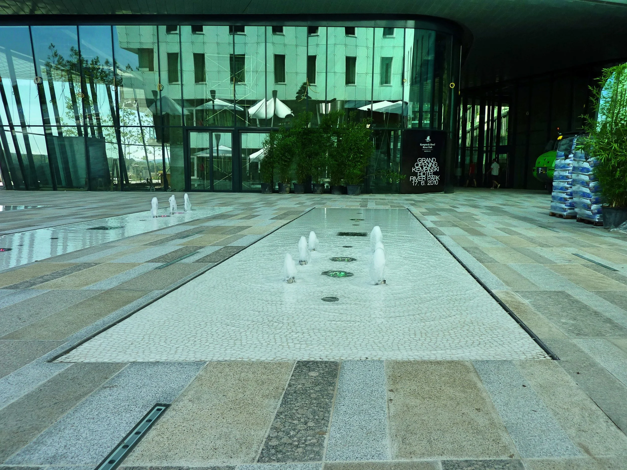 P1010848_Fotor.jpg