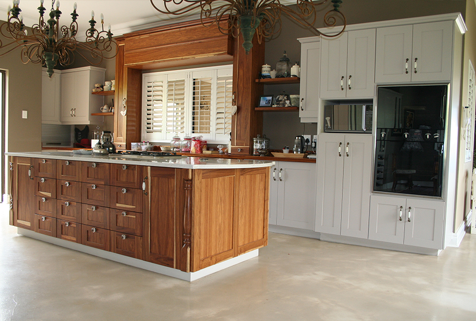 Yellowstone Kitchens, Building Solid Wood Kitchen Cabinets