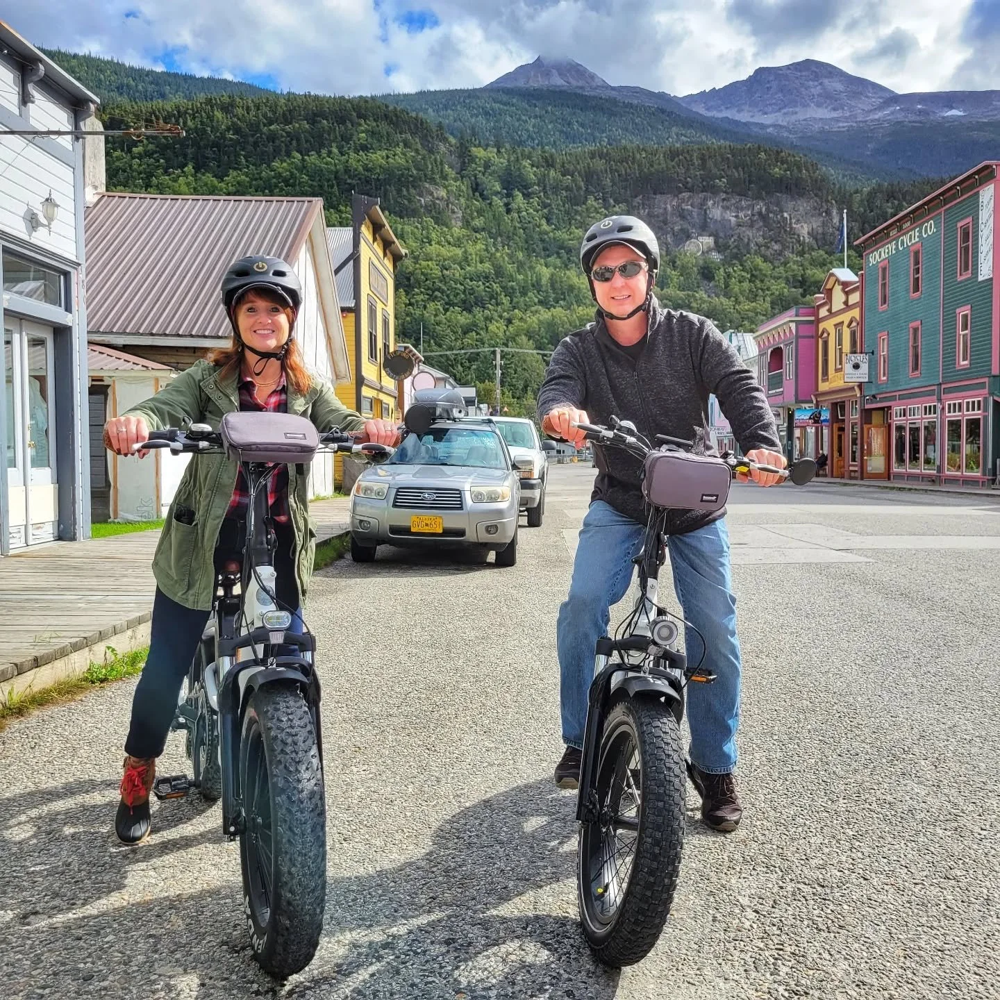 🌲 Adventure Awaits: The Ultimate Dyea Day Trip! 🚲💨

​Looking for the perfect way to spend a day in Skagway? Grab your favorite person, hop on an e-bike, and follow this local-approved itinerary for a date day you won&rsquo;t forget.

​📍 Phase 1: 