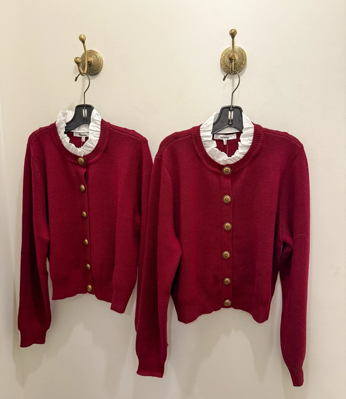 New piece! This burgundy cardigan from La Lavon just arrived! Shop in store and online today! 💌
.
.
.
#luciaboutique #newarrivals #burgundy #fallstyle #cozyvibes #shopsmall #saratogany