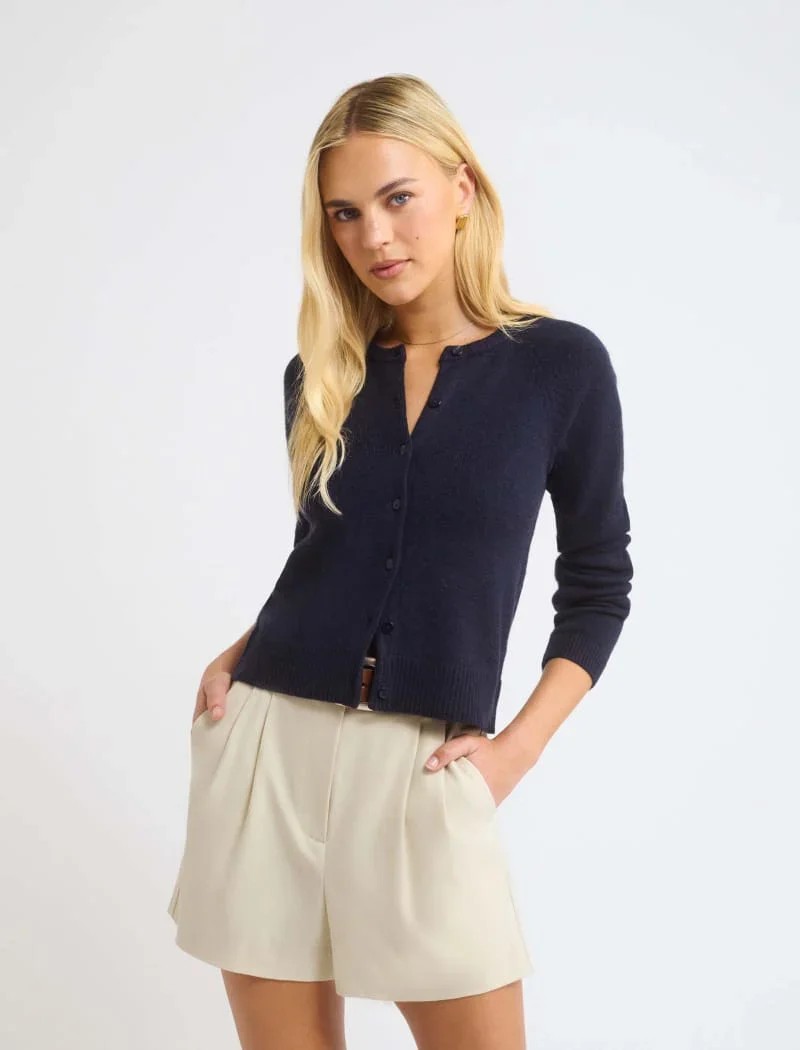 seabrook-cardigan-navy-coming-soon-sync-draft-rumored-763.webp