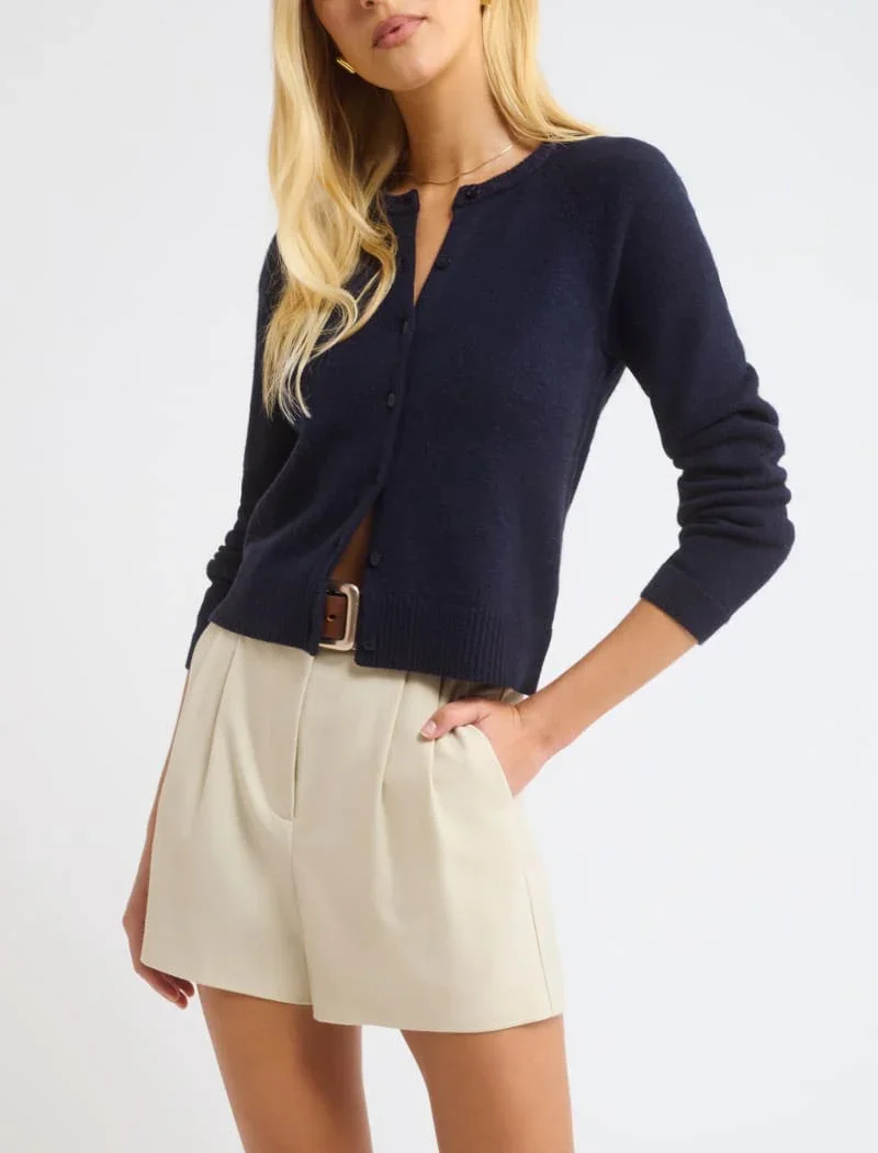 seabrook-cardigan-navy-coming-soon-sync-draft-rumored-968.webp