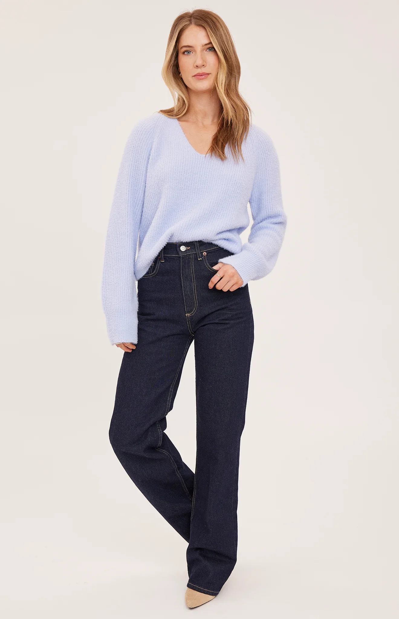 Filomena V-Neck Sweater Skyline