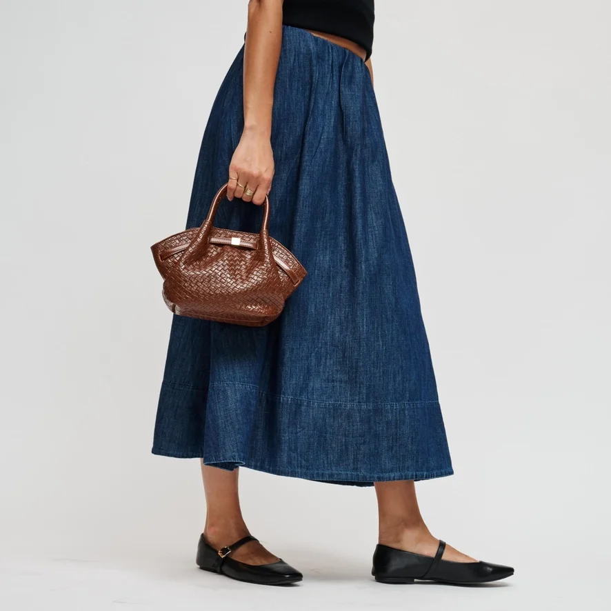 woven brown 3.webp