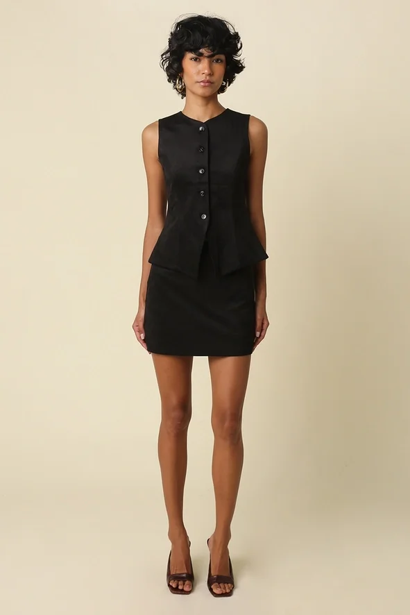 black 2.webp