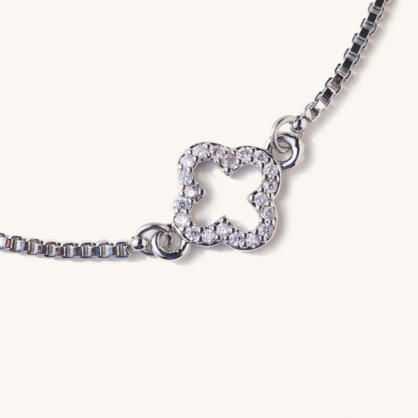 silver flora 3.webp