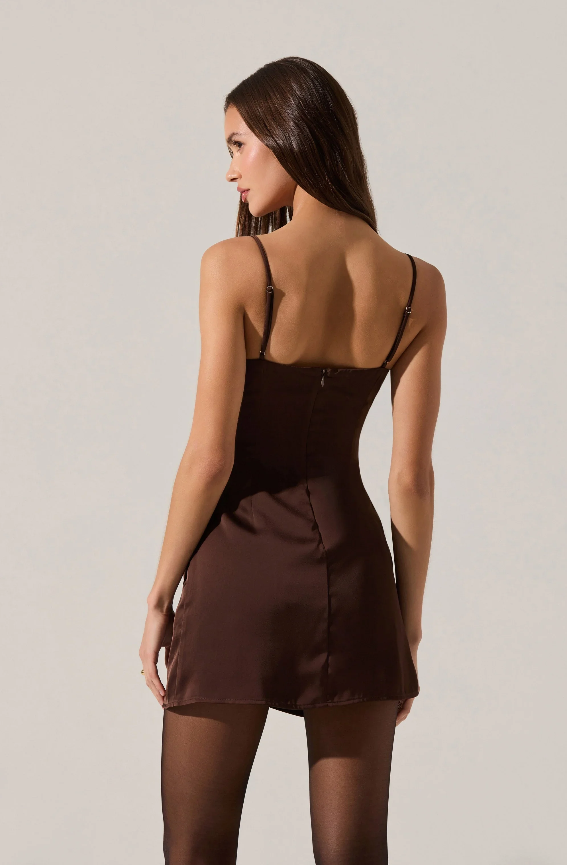 ACDR102991_BROWN_2_4000x.webp
