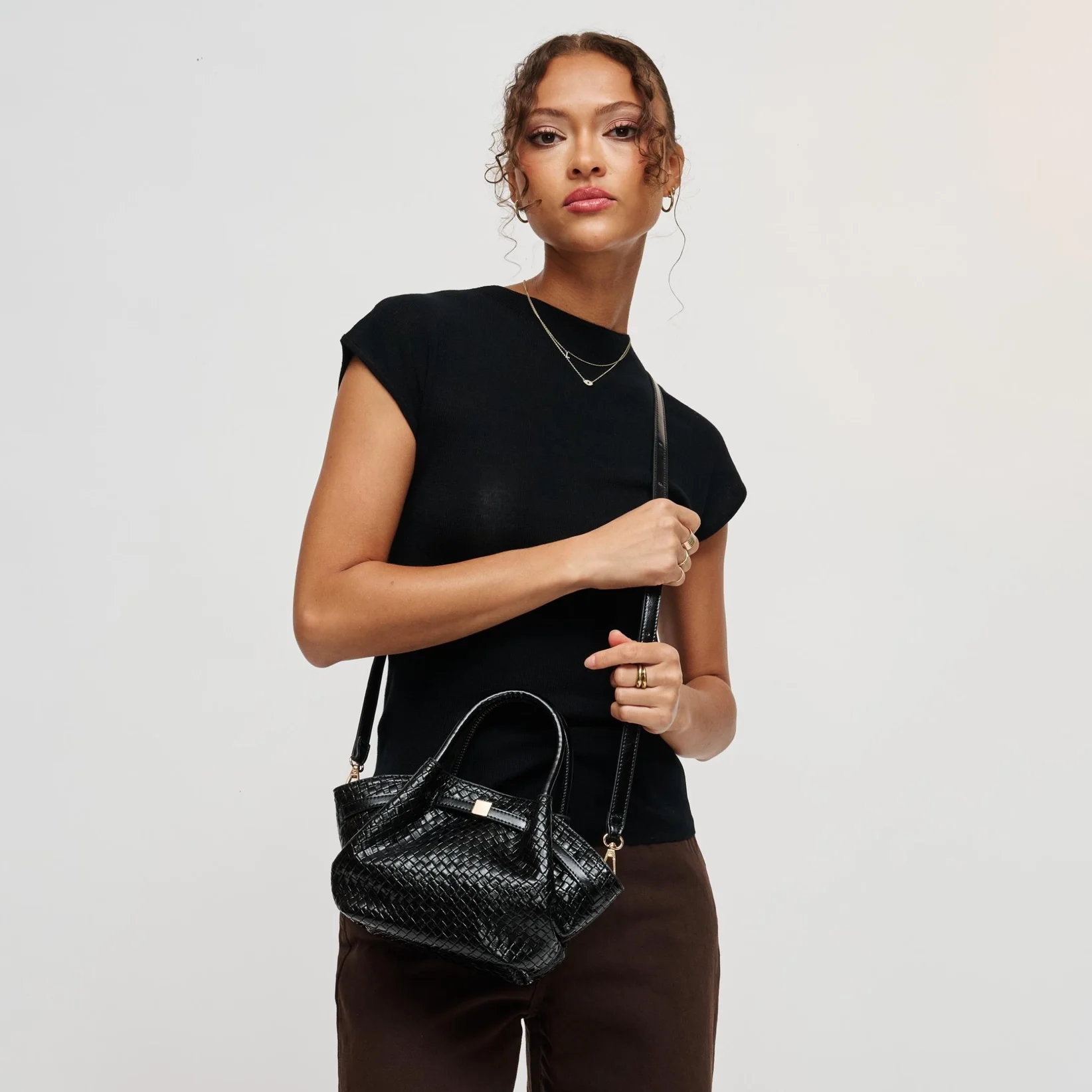 selena black 2.webp