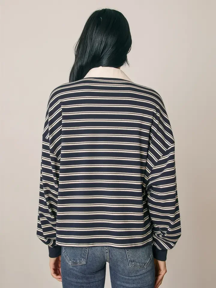 navy 3.webp