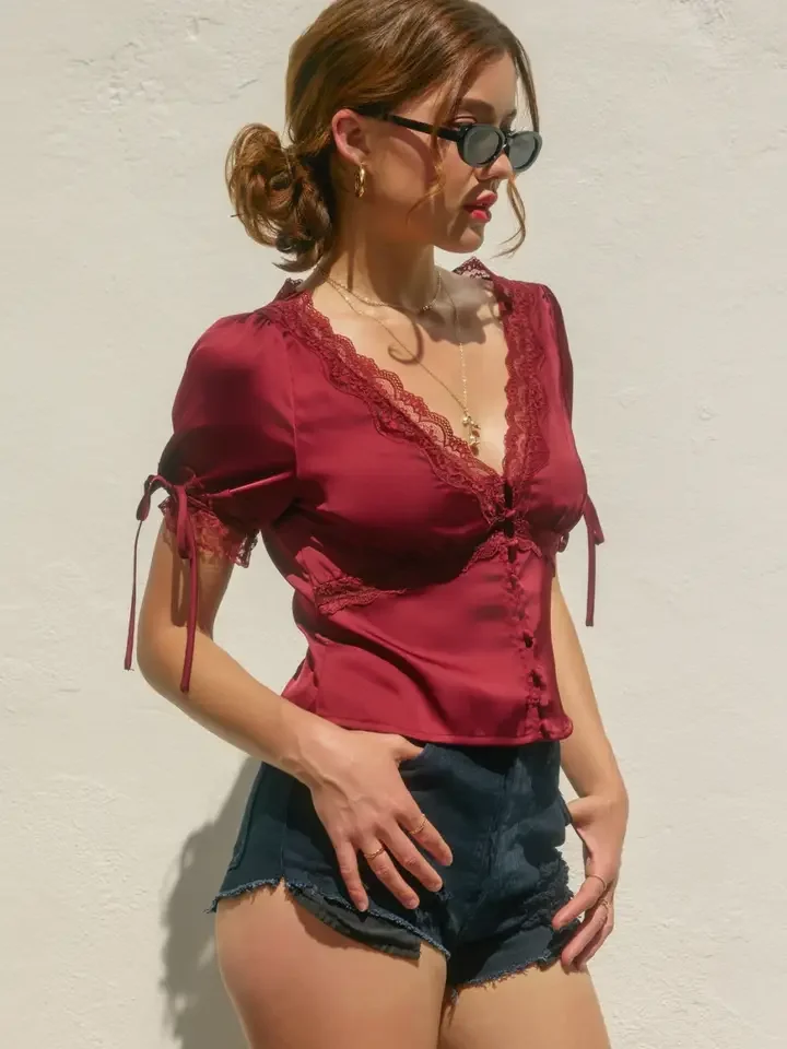 blouse 2.webp