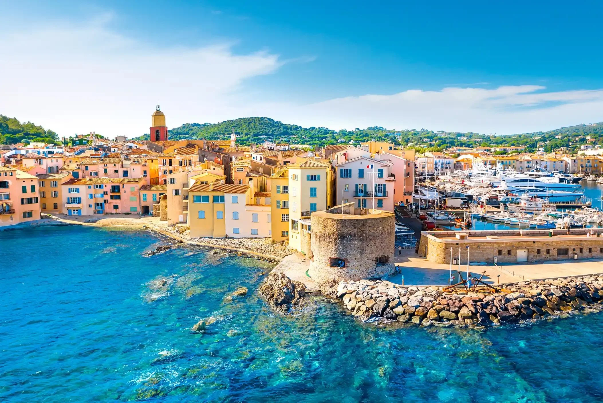Photographs &amp; images courtesy of Four Seasons Yachts.