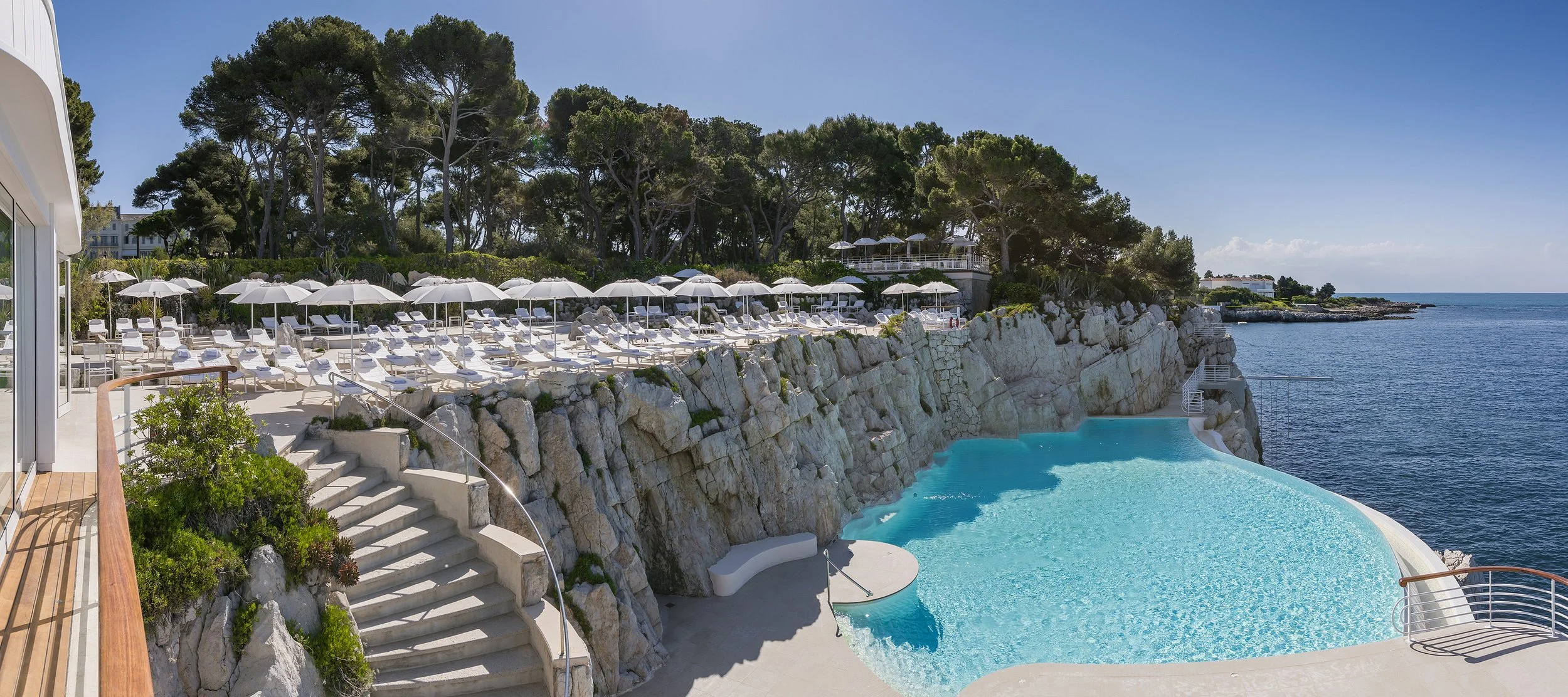 Hotel_du_Cap-Eden-Roc_Swimming_pool_2017-Sordello_copie.jpg