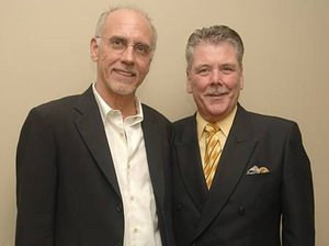 (L-R): Larry Carlton and Manager Robert Williams
