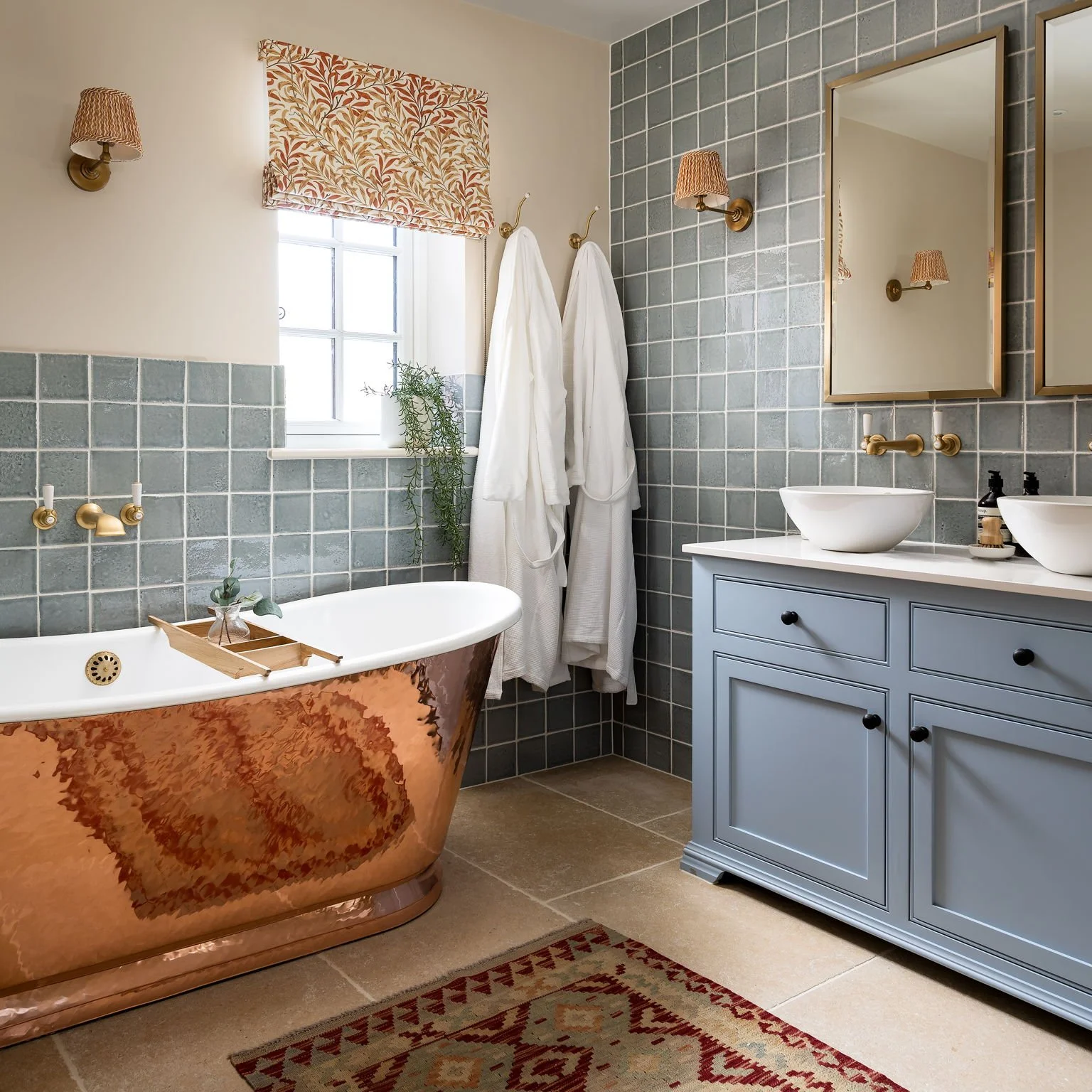 Hive x H&G_ Bathroom Shot 1.jpg