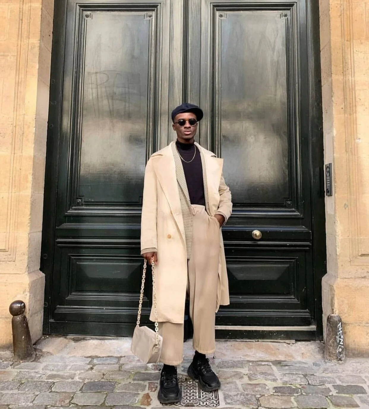  PHOTO CREDIT:  @outfitinfluence  