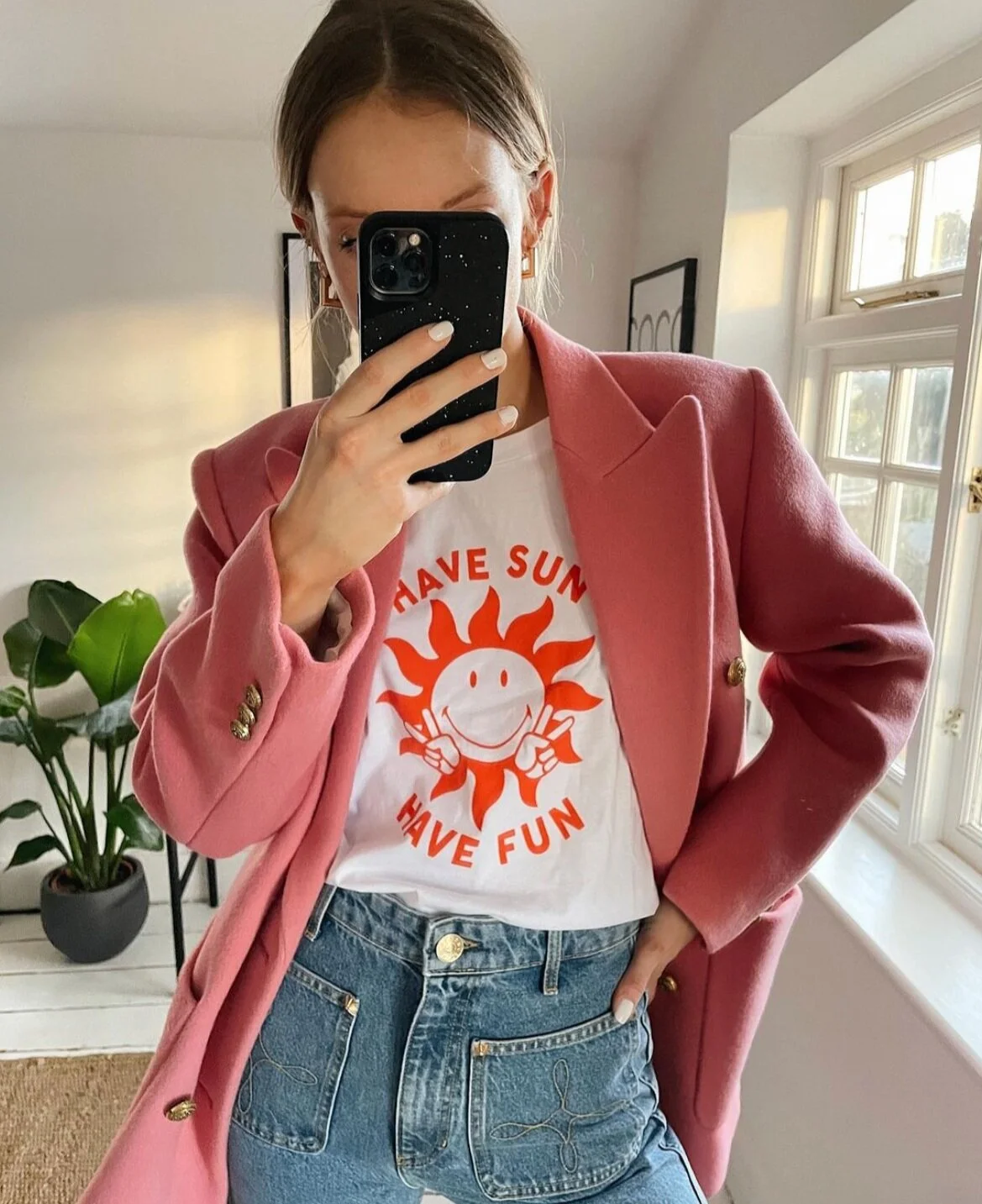  PHOTO CREDIT: @pollyvsayer 