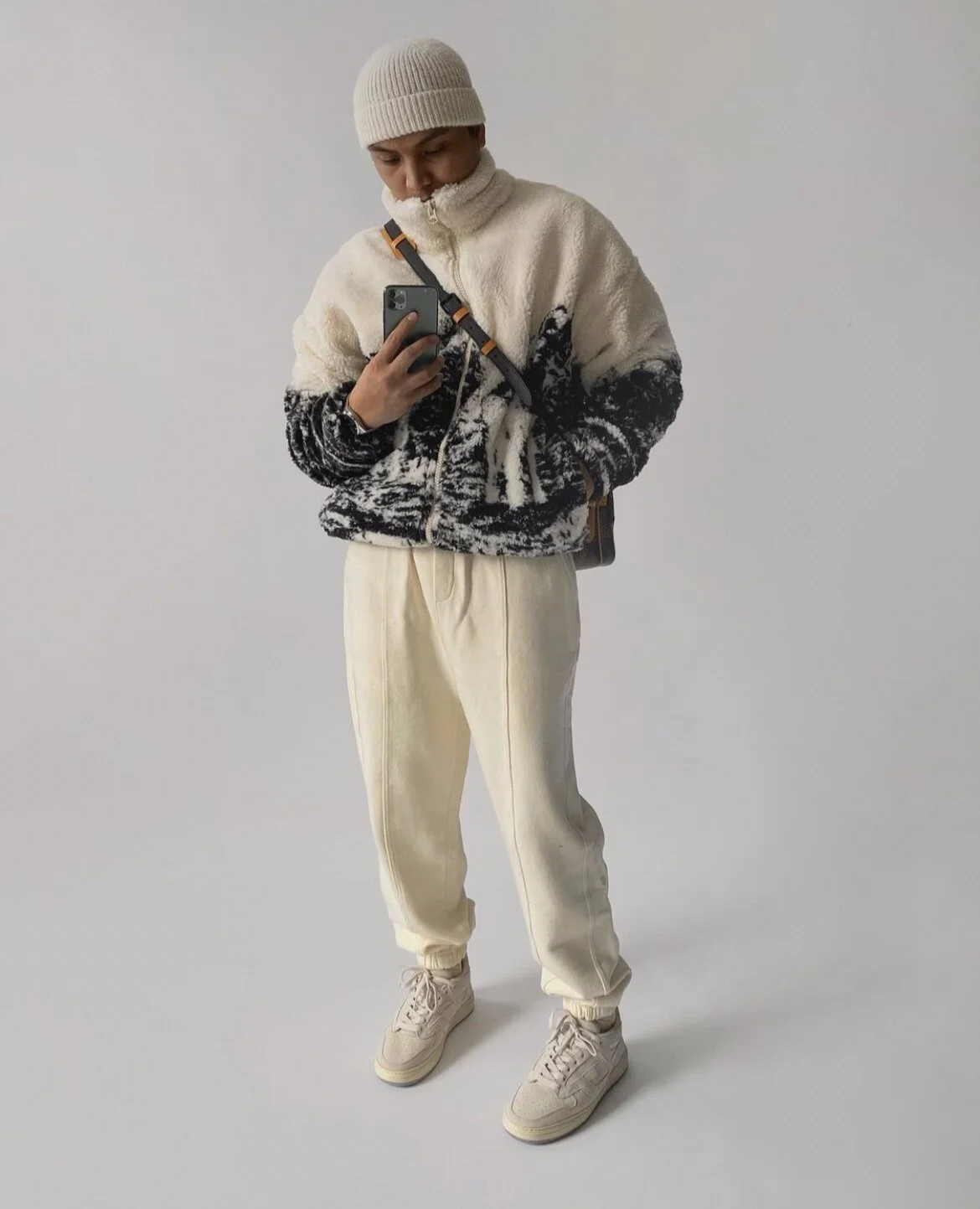  PHOTO CREDIT:  @blvckmvnivc  